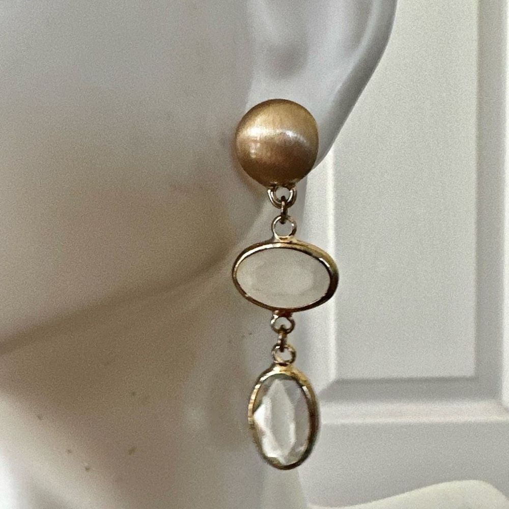 Gold tone clear rhinestone drop earrings - Picture 4 of 9